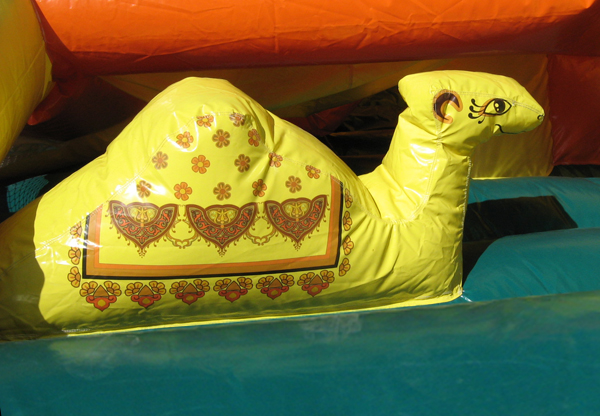 «Горка Бархан», надувная горка-батут фото