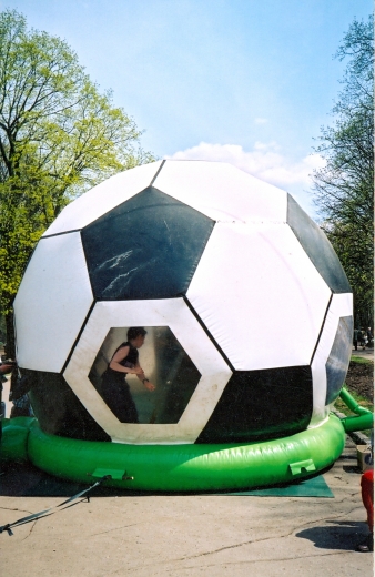 Надувной батут "Футбольный мяч" М7 фото