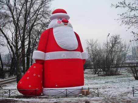 Новогодняя надувная фигура "Дед Мороз" фото