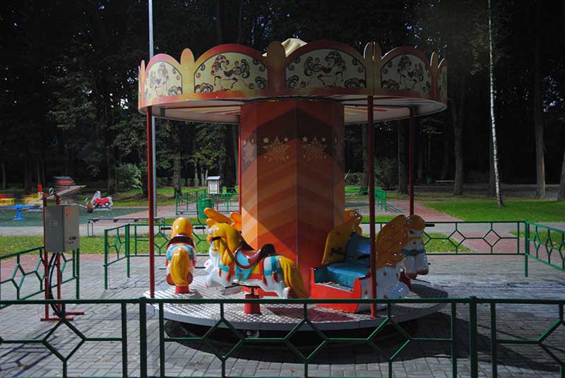 Детская карусель для площадки манеж Лошадки фото